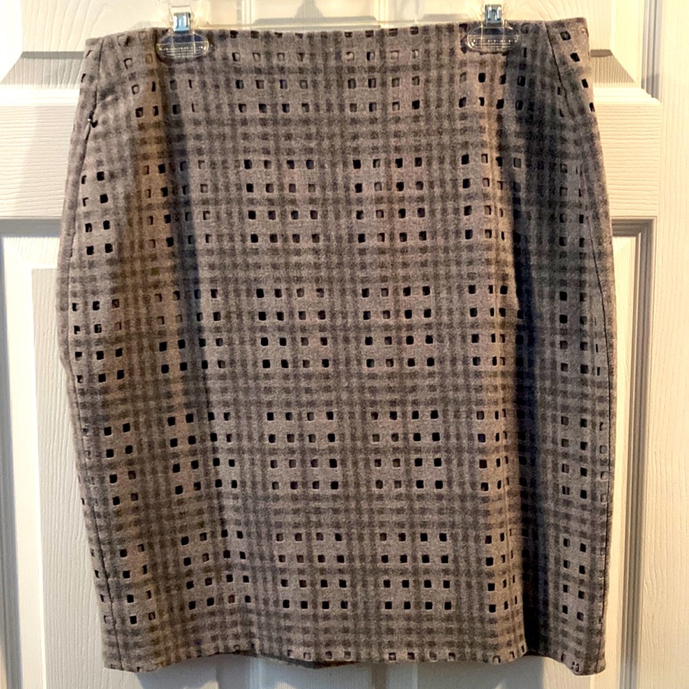 AKRIS Gray Cutout Skirt Sz 10